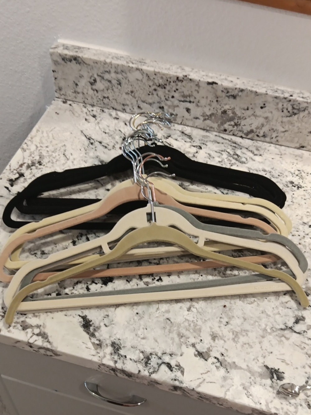16 Velvet Non-Slip Hangers - Assorted Neutral Colors (Set)